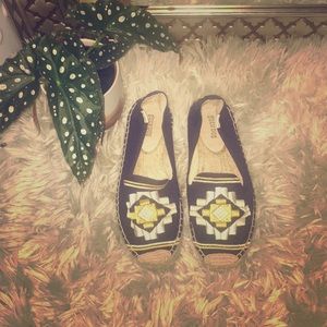 Soludos Aztec Canvas Espadrilles Size 8